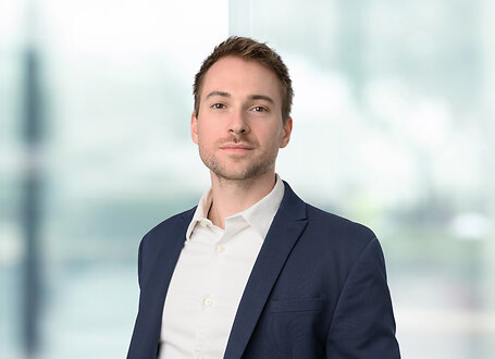 Gavin Mead on light blue and white bokeh banner