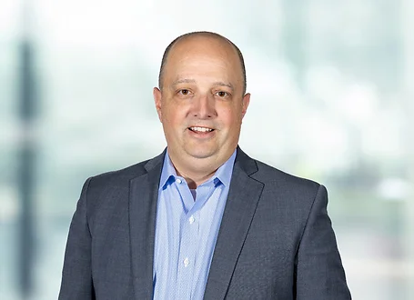 Benjamin Farber on light blue and white bokeh banner